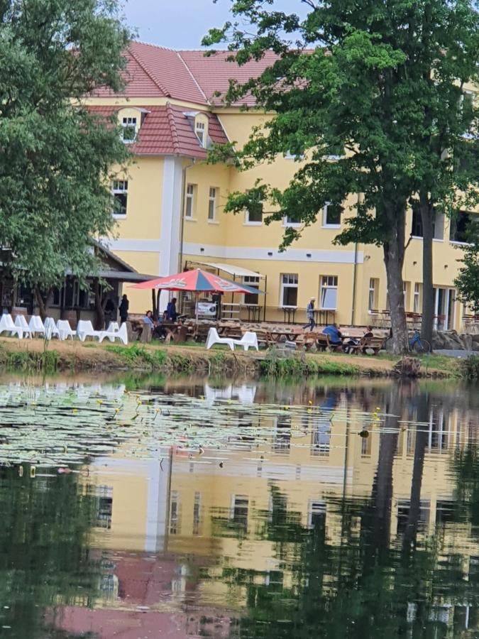 Hotel & Ferienpark Fleether Muehle Mirow Eksteriør bilde
