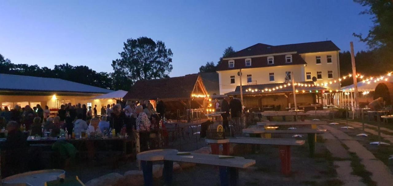 Hotel & Ferienpark Fleether Muehle Mirow Eksteriør bilde